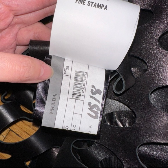 Miu miu perforated nappa leather skirt NWT - Picture 5 of 5